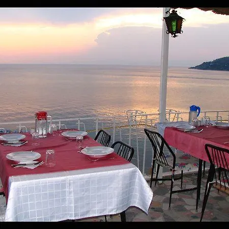 Hotel Sato *